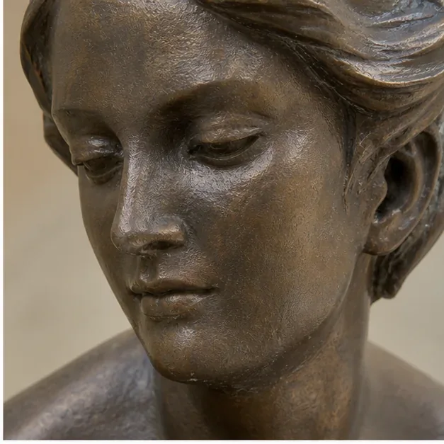 Finished sculpture surface after professional care
